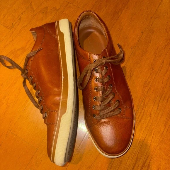 Allen Edmonds Tan Leather Sneakers with Fly Foam Inserts Made in Portugal - Picture 4 of 10